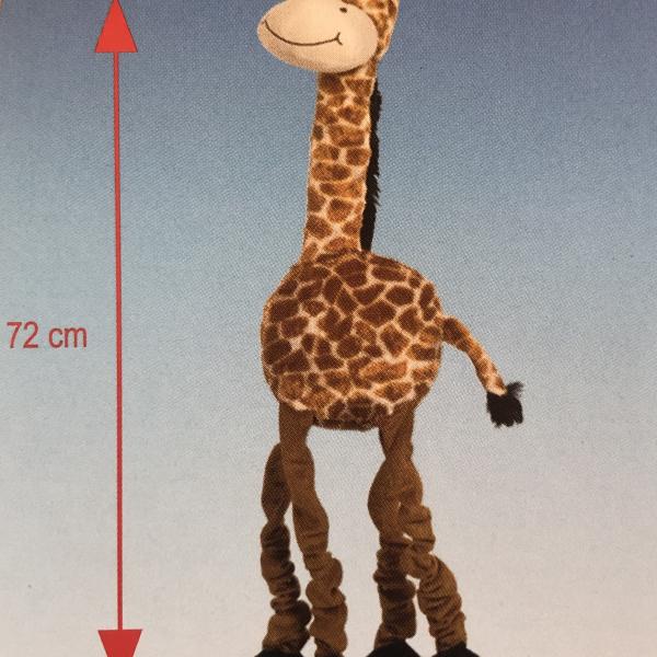 Iso kirahvi pehmolelu